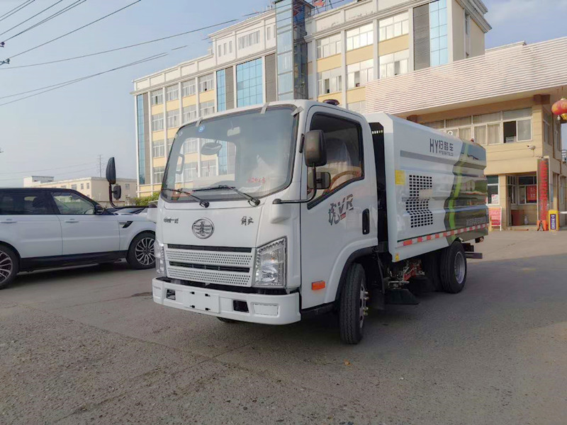 3方塵箱 0.8方水箱 藍(lán)牌解放掃路車(chē)